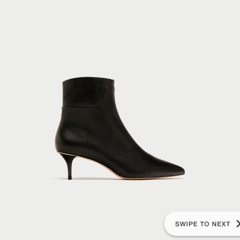 Black Kitten heel